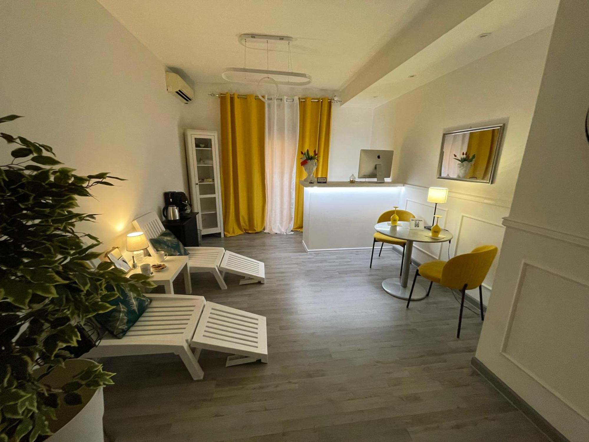 Le Suite Del Lungomare Catania Exteriör bild